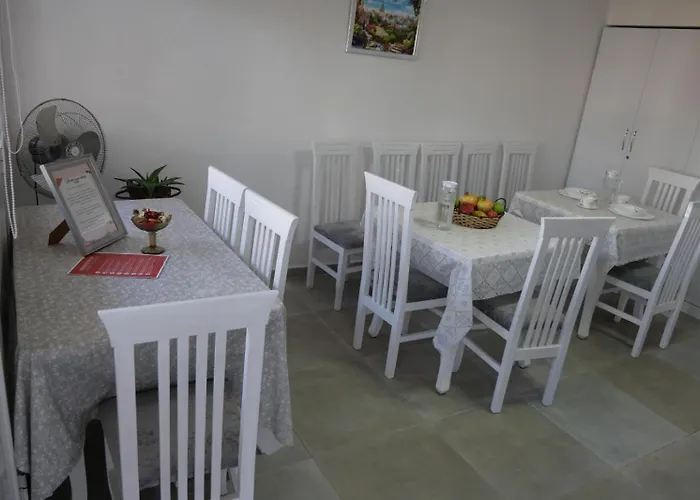 House, For Couple In 2nd Floor Apartman *