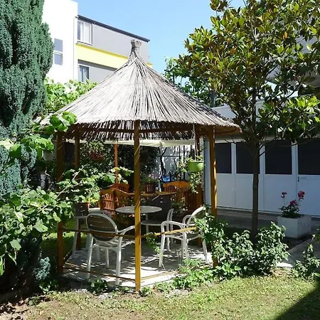 House, For Couple In 2nd Floor * Velipojë
