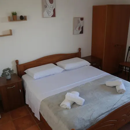 Lägenhet House, For Couple In 2nd Floor